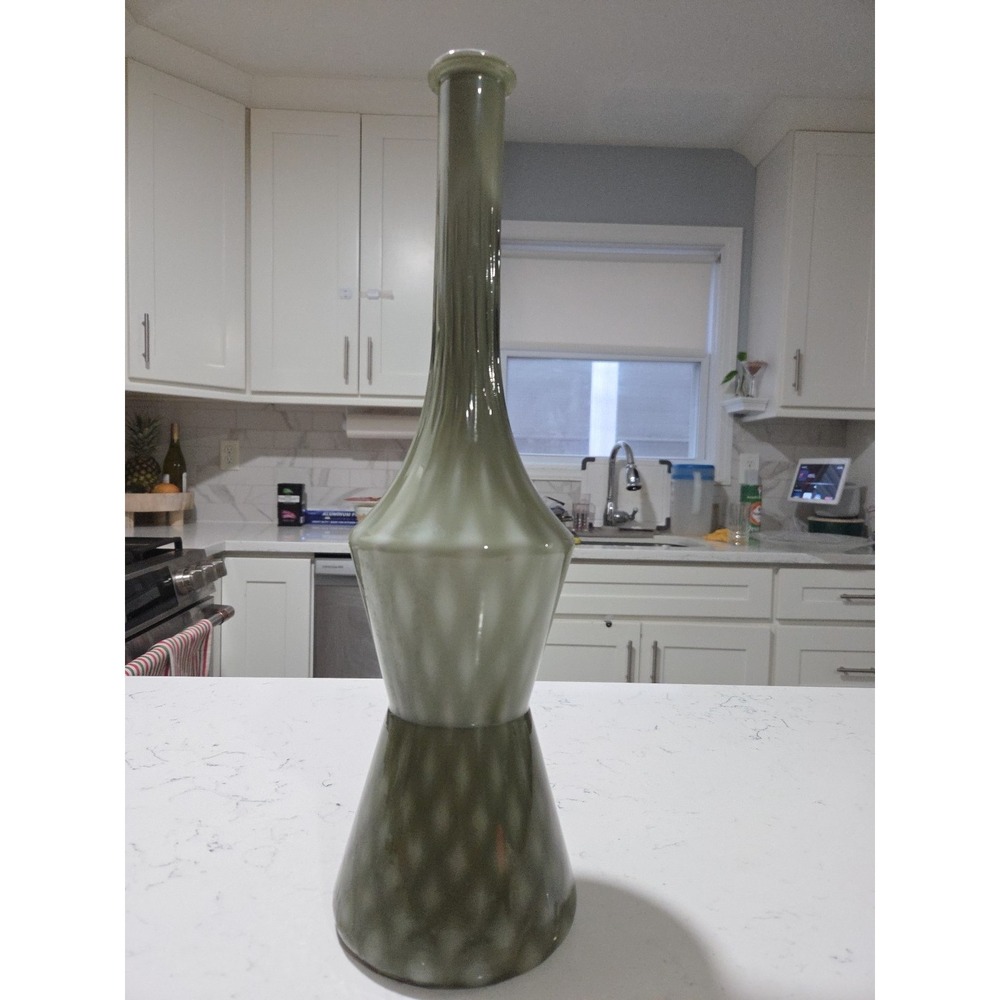 Empoli Grey Quilted Optic Pattern Decanter 18.5